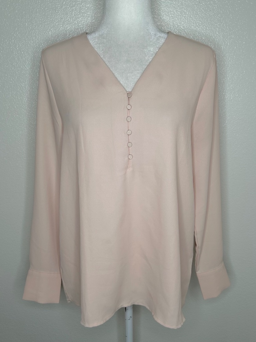 Ann Taylor Womens Muted Peach V-Neck Long Sleeve Top Blouse Stretch Back Size M